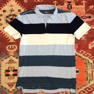 GAP Men’s knit shirt soft cotton blue wide striped